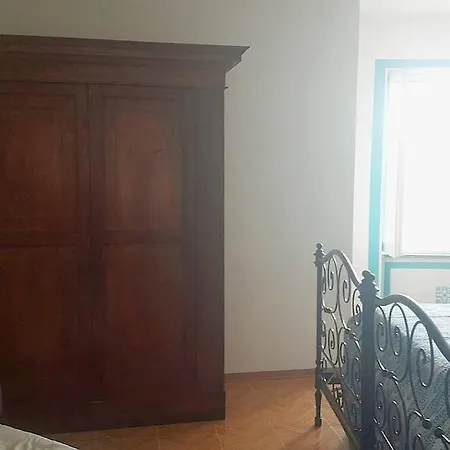Casa La Rondine. Un Panorama Sospeso Sulla Natura Casa de Férias