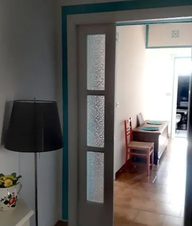 Casa La Rondine. Un Panorama Sospeso Sulla Natura *
